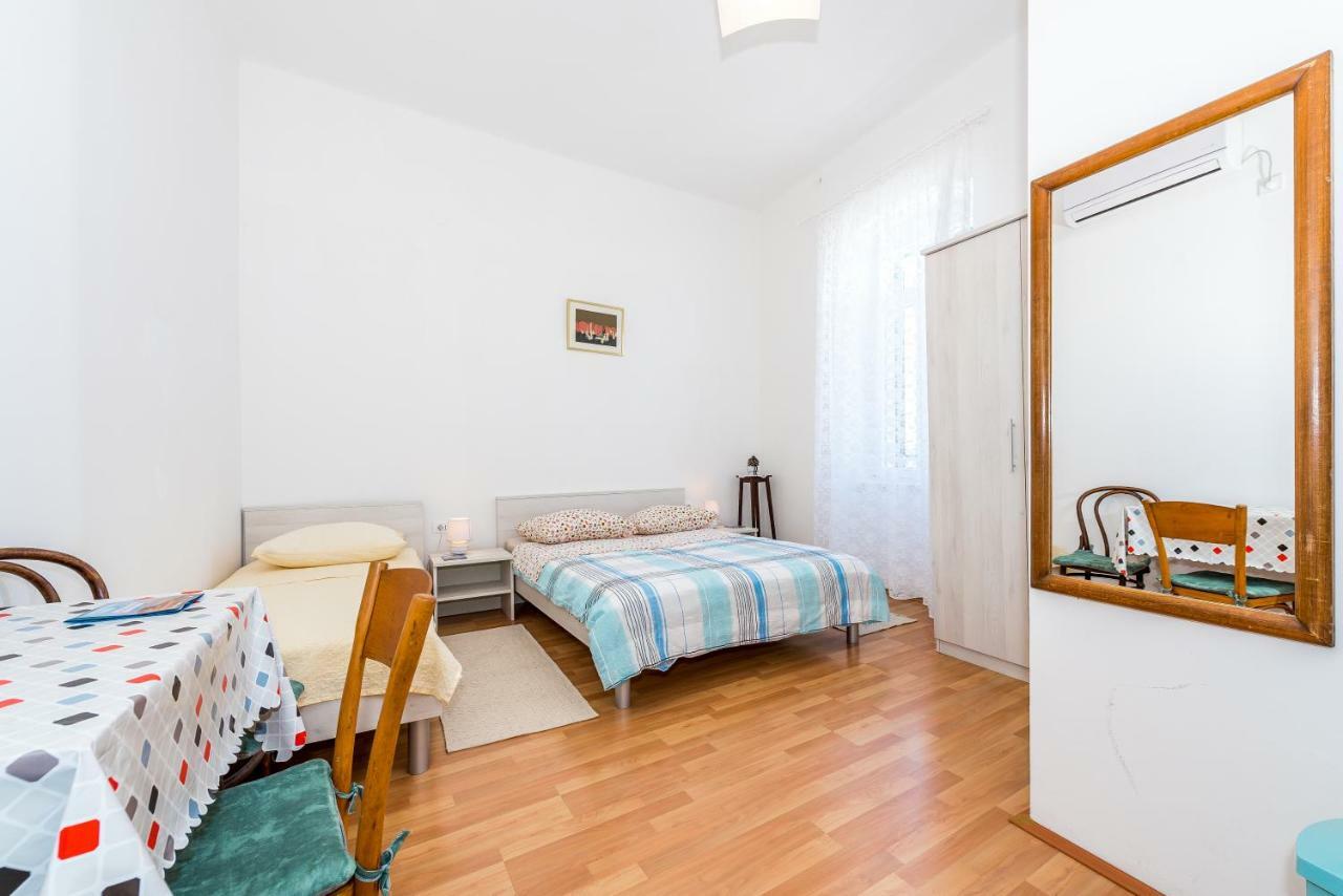 Apartmani Rina Šibenik Extérieur photo